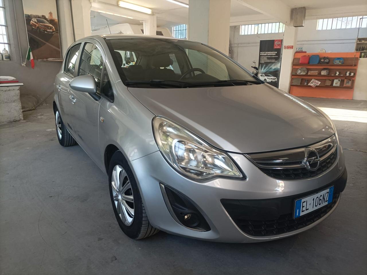 Opel Corsa 1.2-2012- 5 porte GPL-SOLO 114000KM