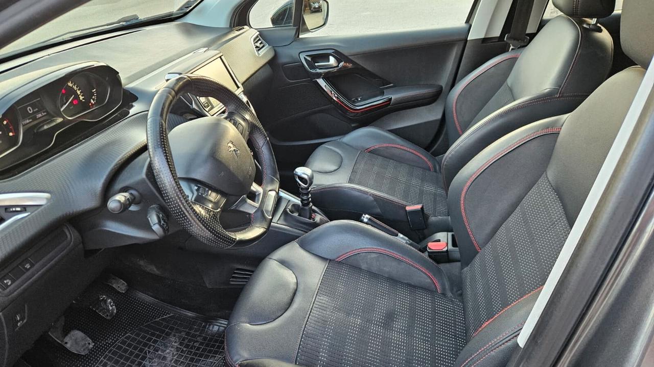 Peugeot 208 BlueHDi 120cv 5 porte GT Line