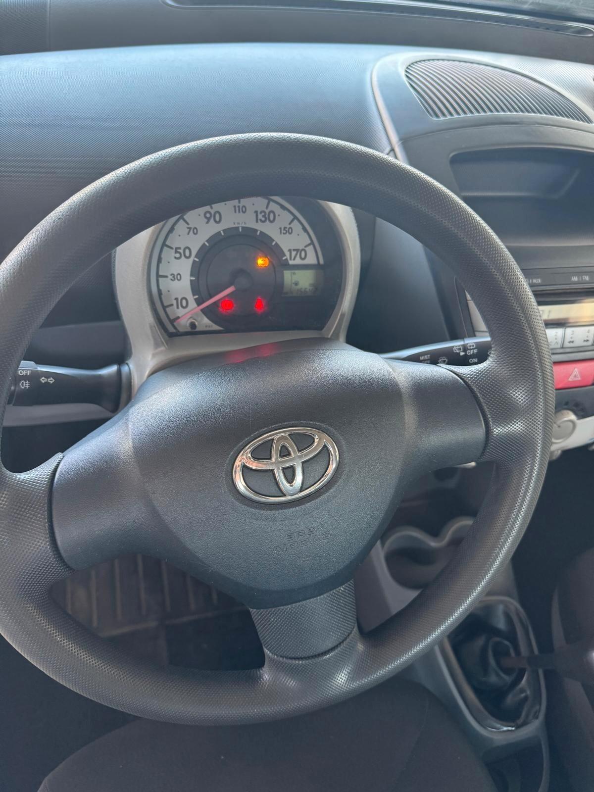 Toyota Aygo 1.0 12V VVT-i 5 porte Sol Connect EDITION