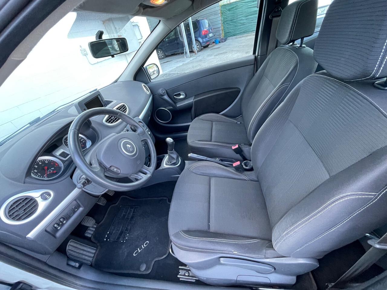Renault Clio 1.2 16V 3 porte Confort