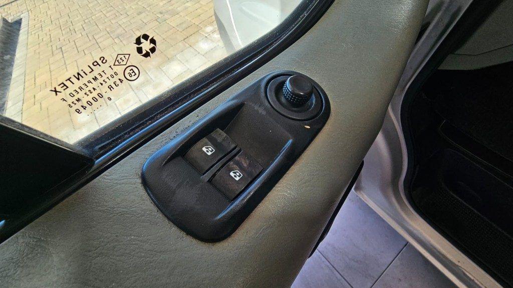 Opel Vivaro 27 2.0 CDTI 120CV PC-TN Combi 9 posti