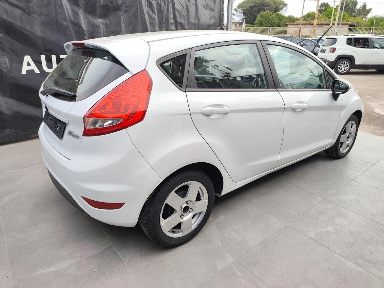 Ford Fiesta 1.4 TDCi 5p. Titanium