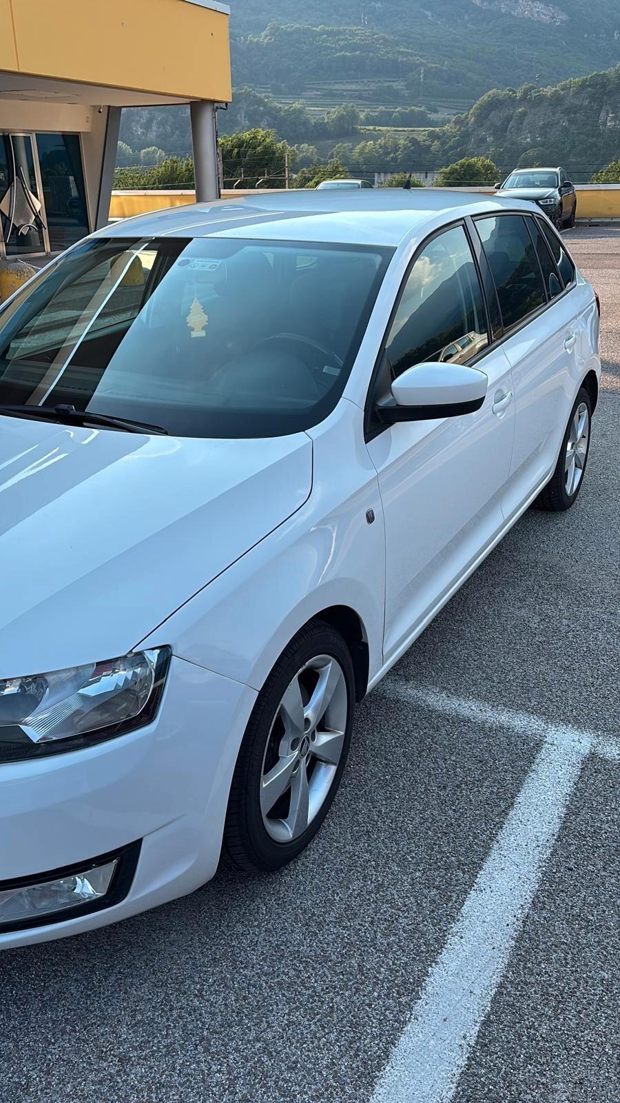 Skoda Rapid 1.6 TDI CR 90 CV DSG Ambition