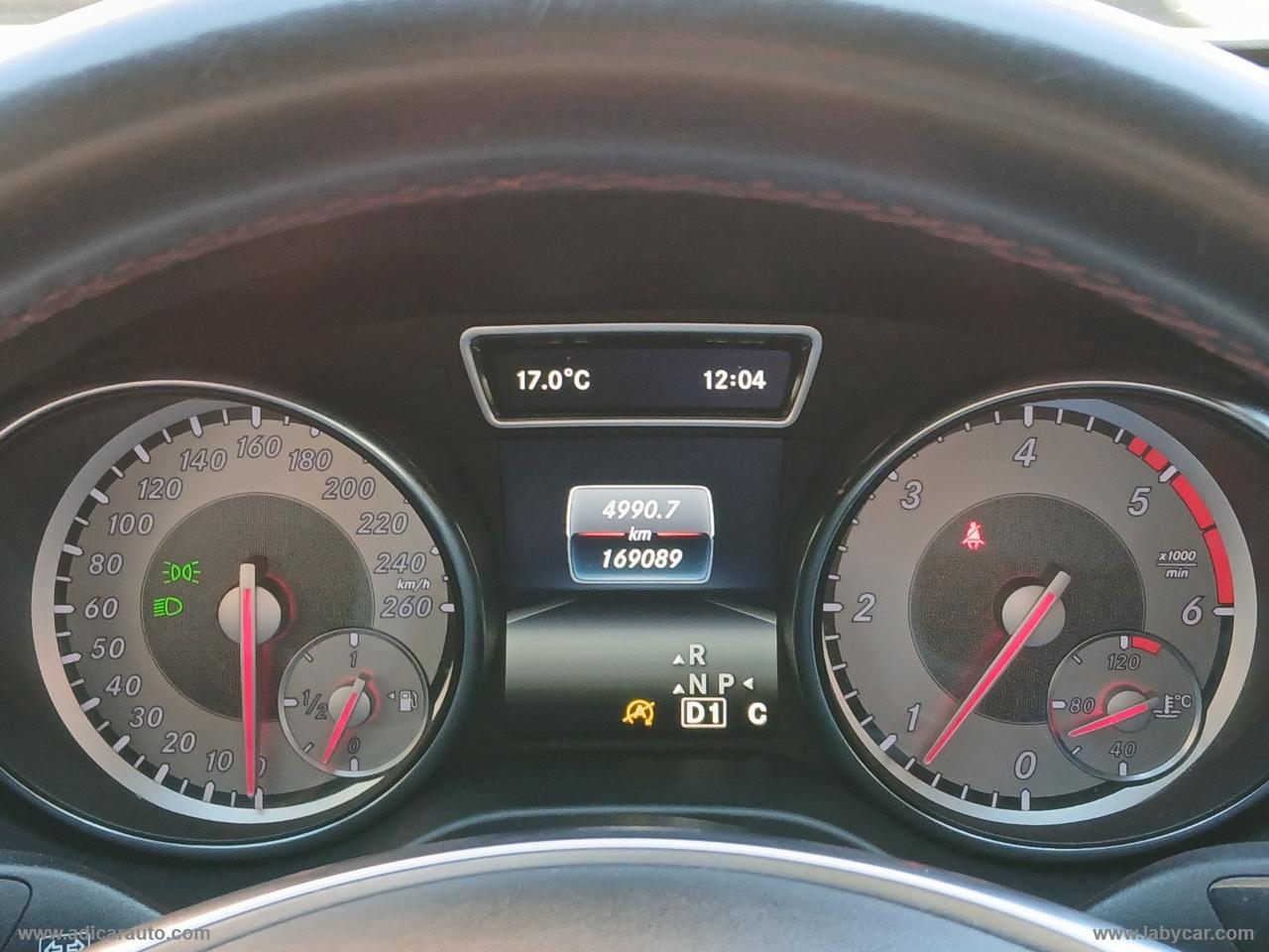 MERCEDES-BENZ GLA 200 d Automatic 4Matic Sport
