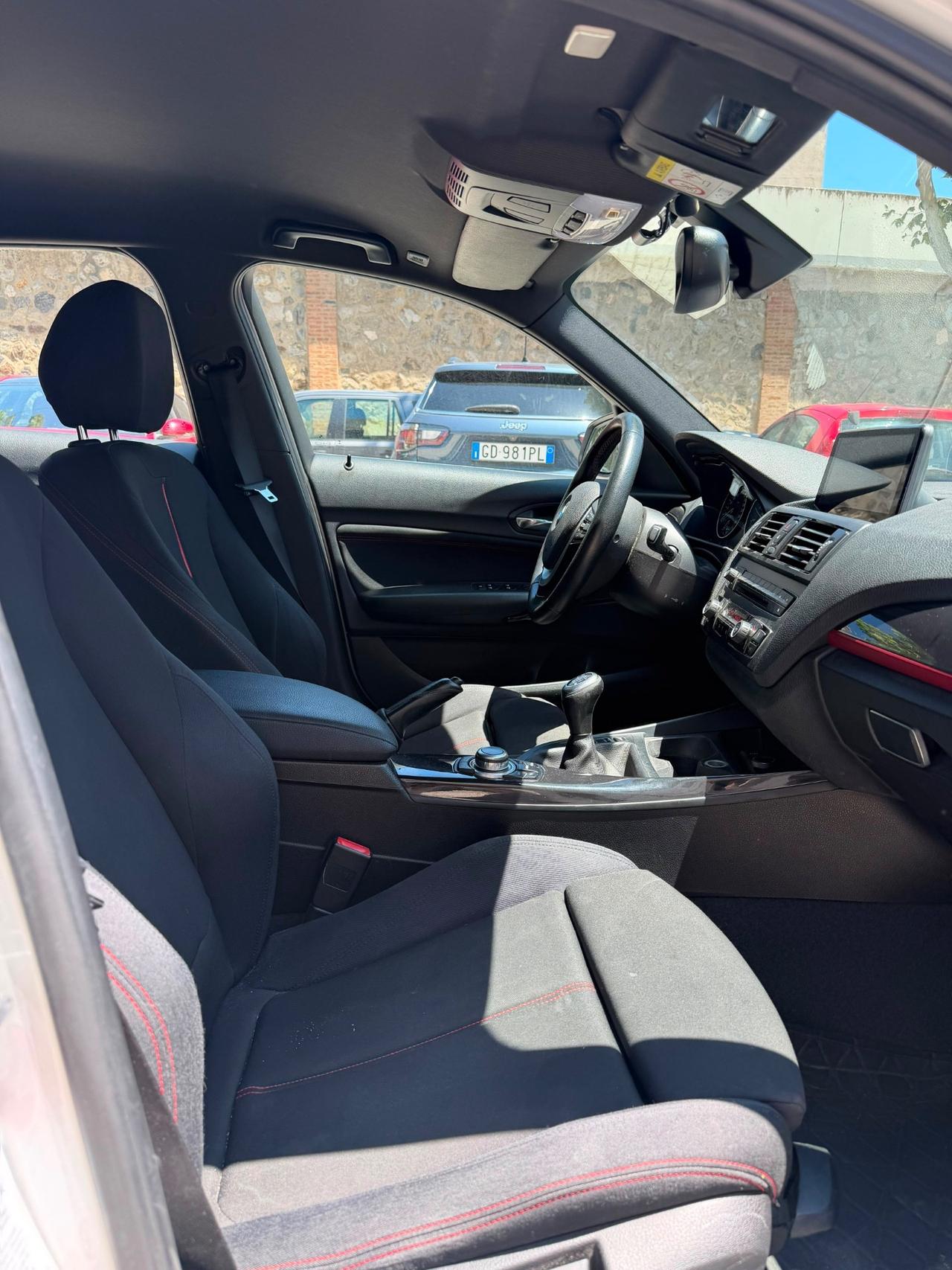 Bmw 118d sport con grande computer e telecamere 118 D