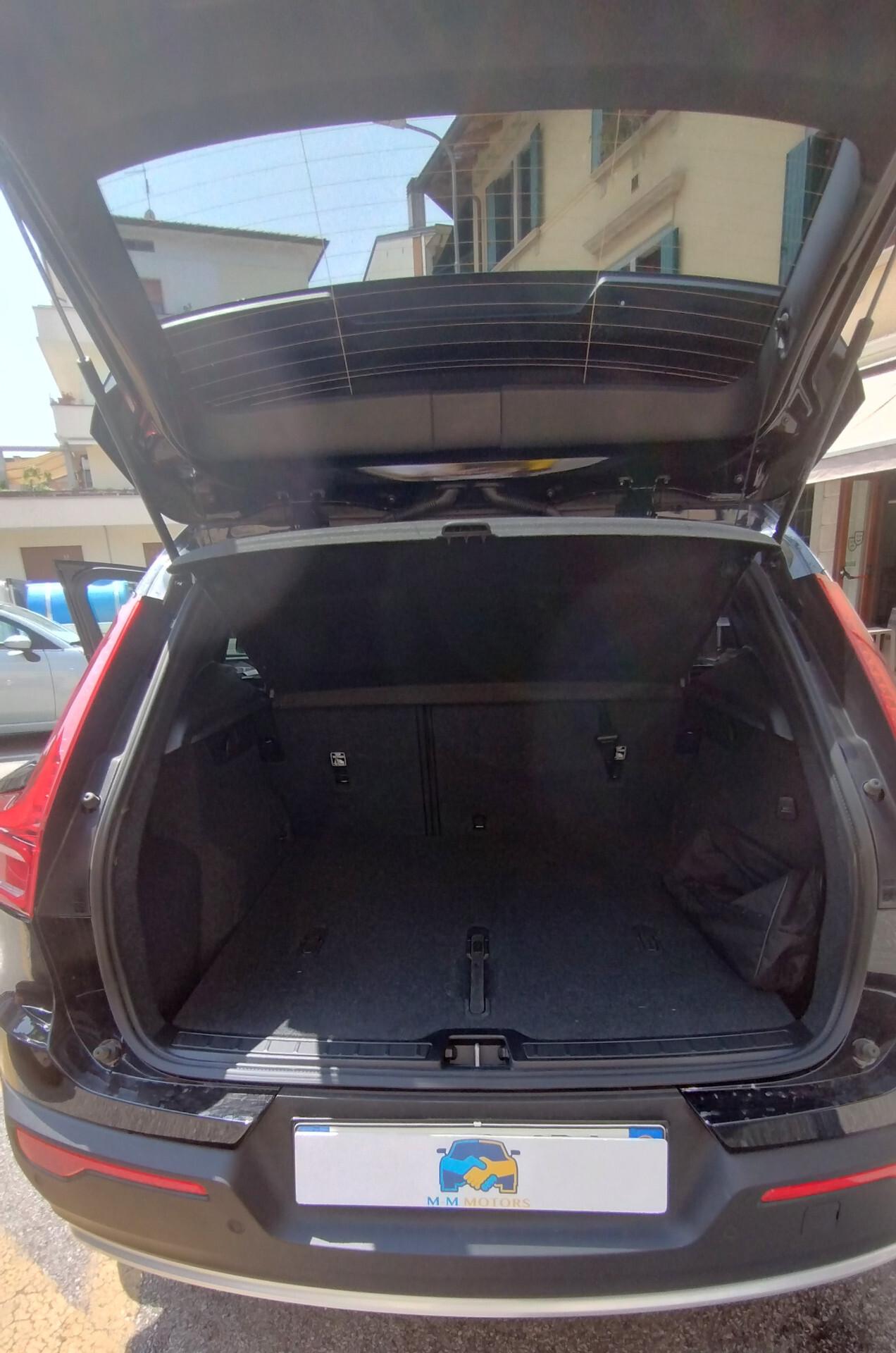 Volvo XC40 T2 automatico Essential