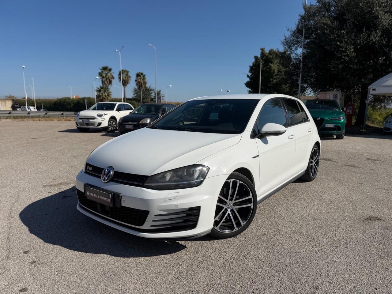 Volkswagen Golf 2.0 TDI DSG 5p. Highline BlueMotion Technology