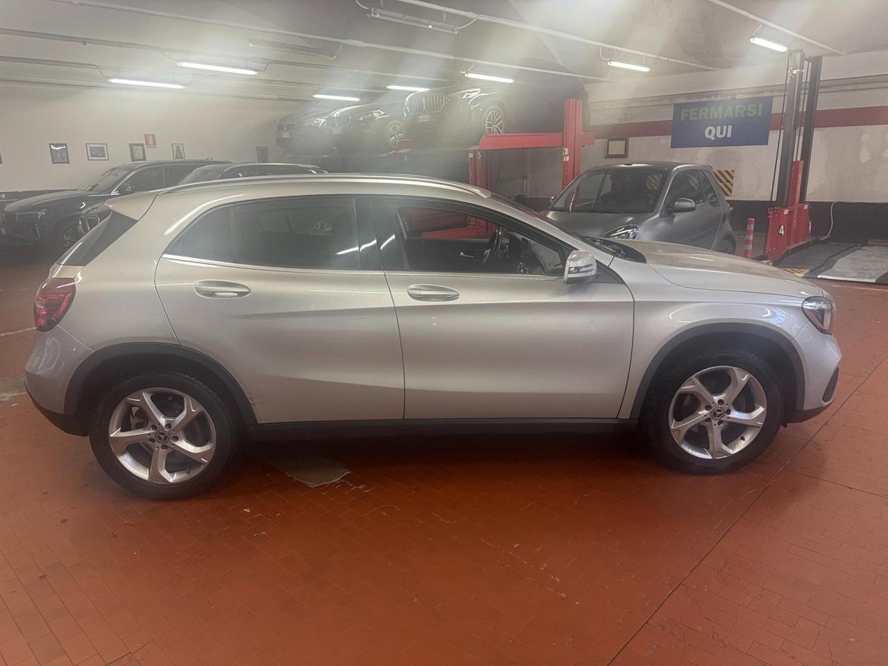 MERCEDES-BENZ GLA 180 d Sport auto UNICO PROPRIETARIO