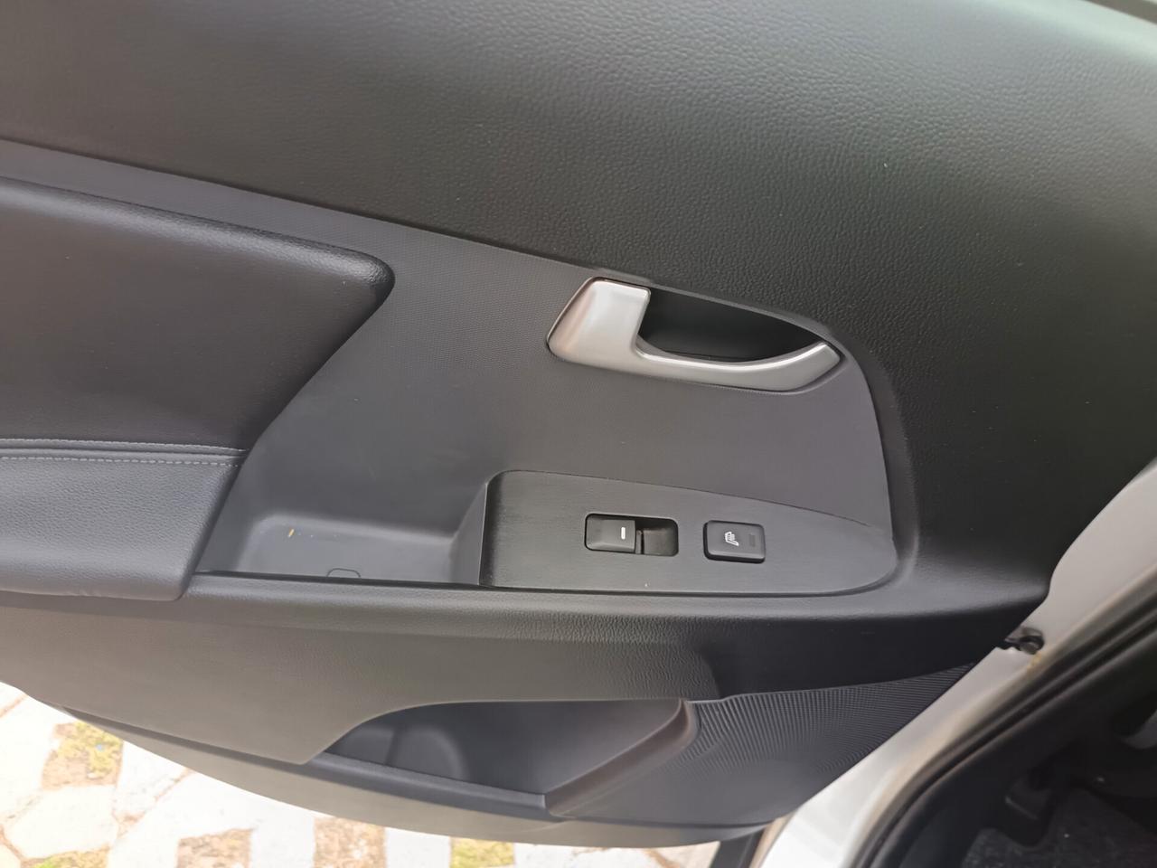 Kia Sportage 1.7 CRDI VGT 2WD Plus