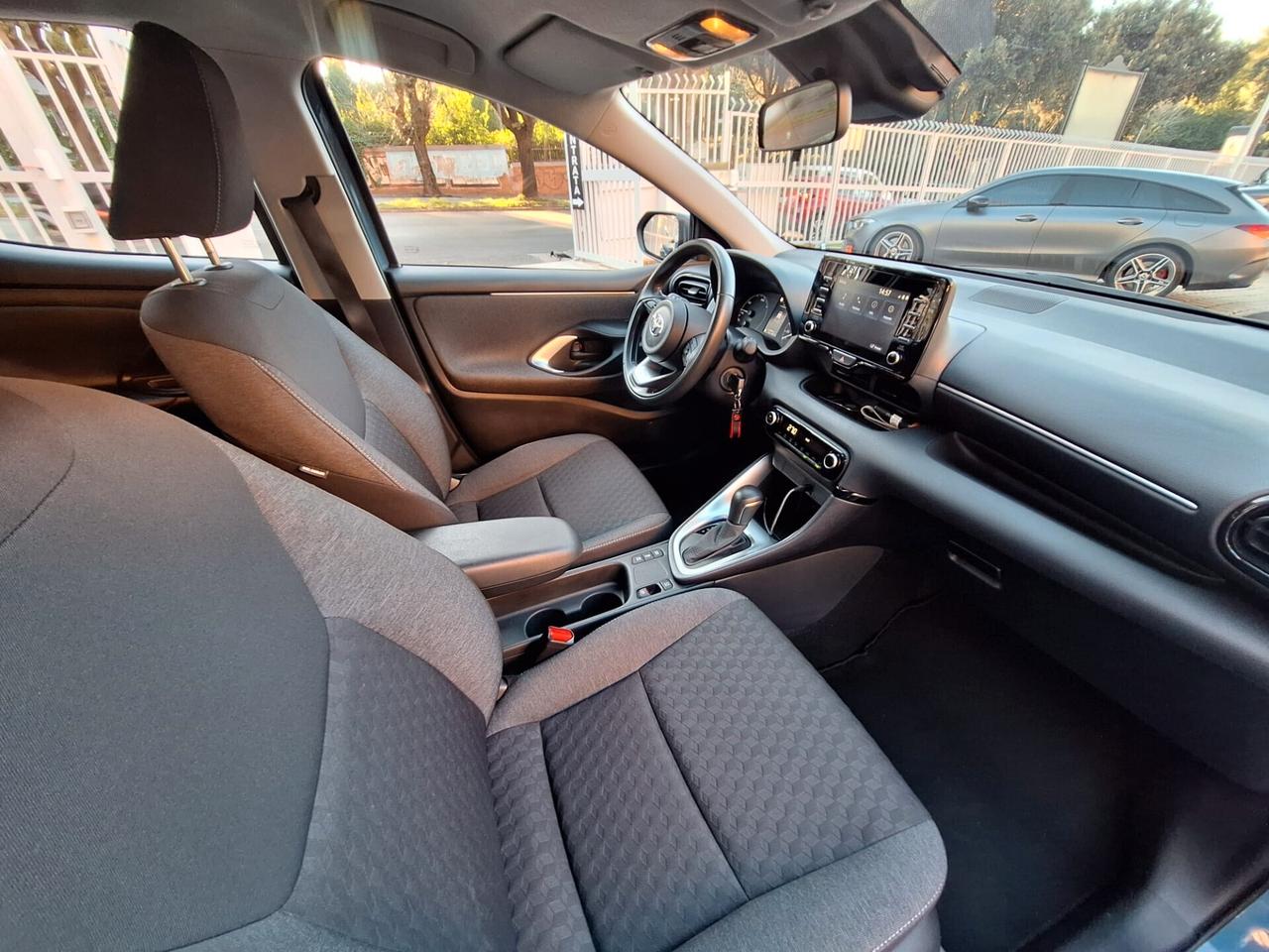 Toyota Yaris 1.5 Hybrid 5 porte Active Promo Prezzo Fin