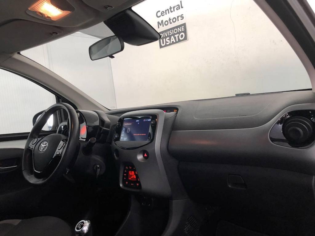 Toyota Aygo 5 Porte 1.0 VVT-i x-fun