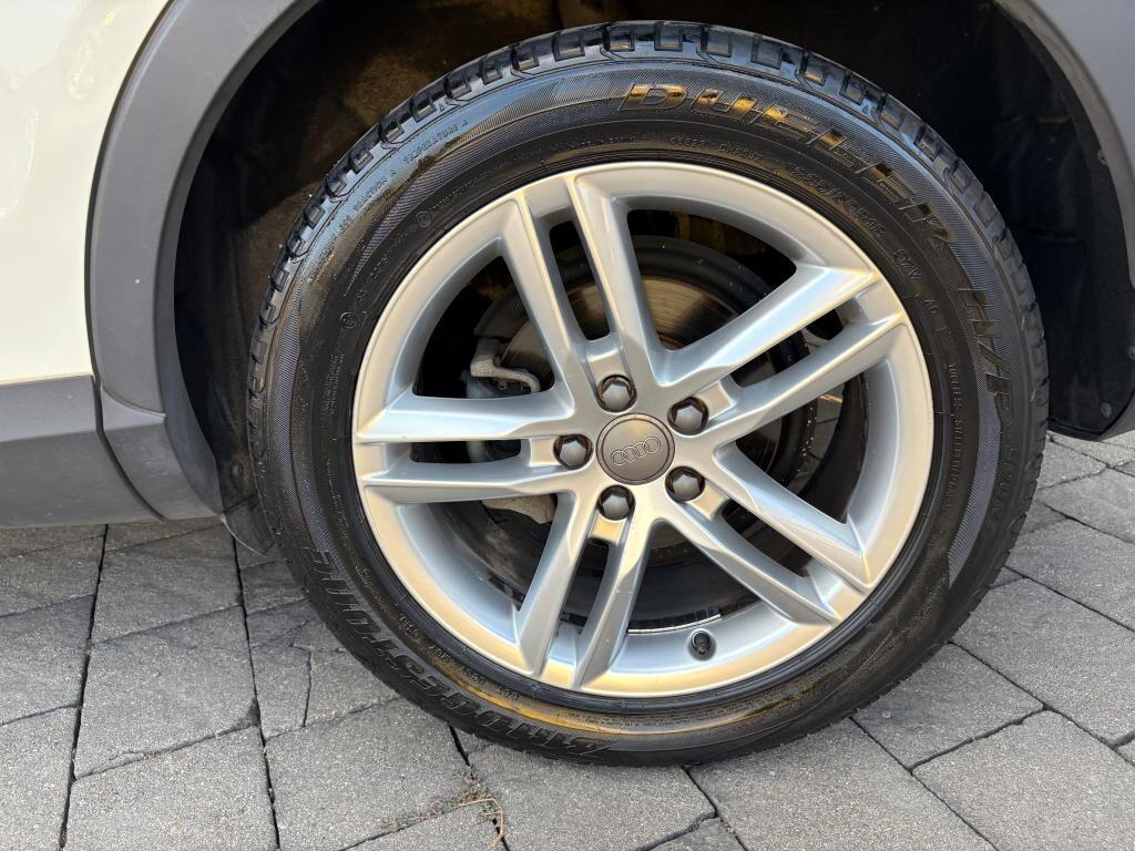 Audi Q3 2.0 TDI 140cv S LINE