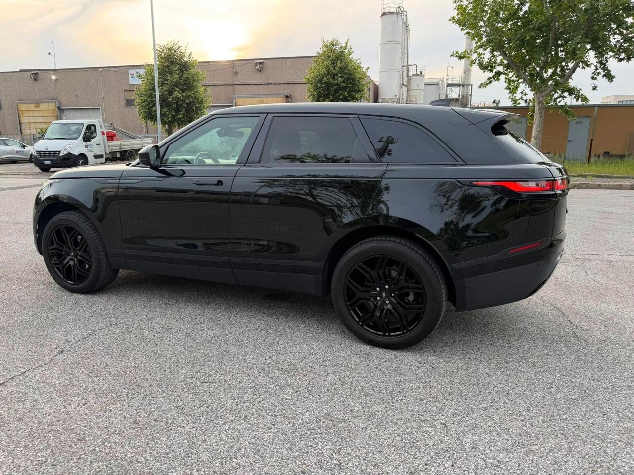 Land Rover Range Velar 2.0D I4 180 CV R-Dynamic HSE