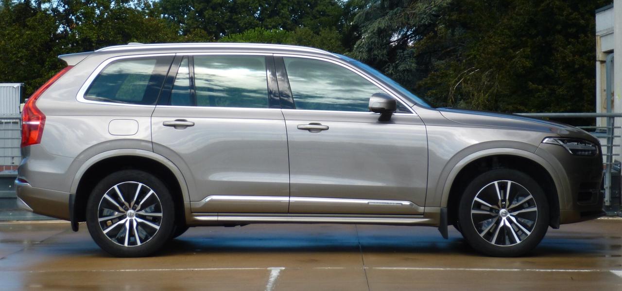 Volvo XC 90 XC90 T8 Recharge AWD Plug-in Hybrid aut. 7 posti Inscription