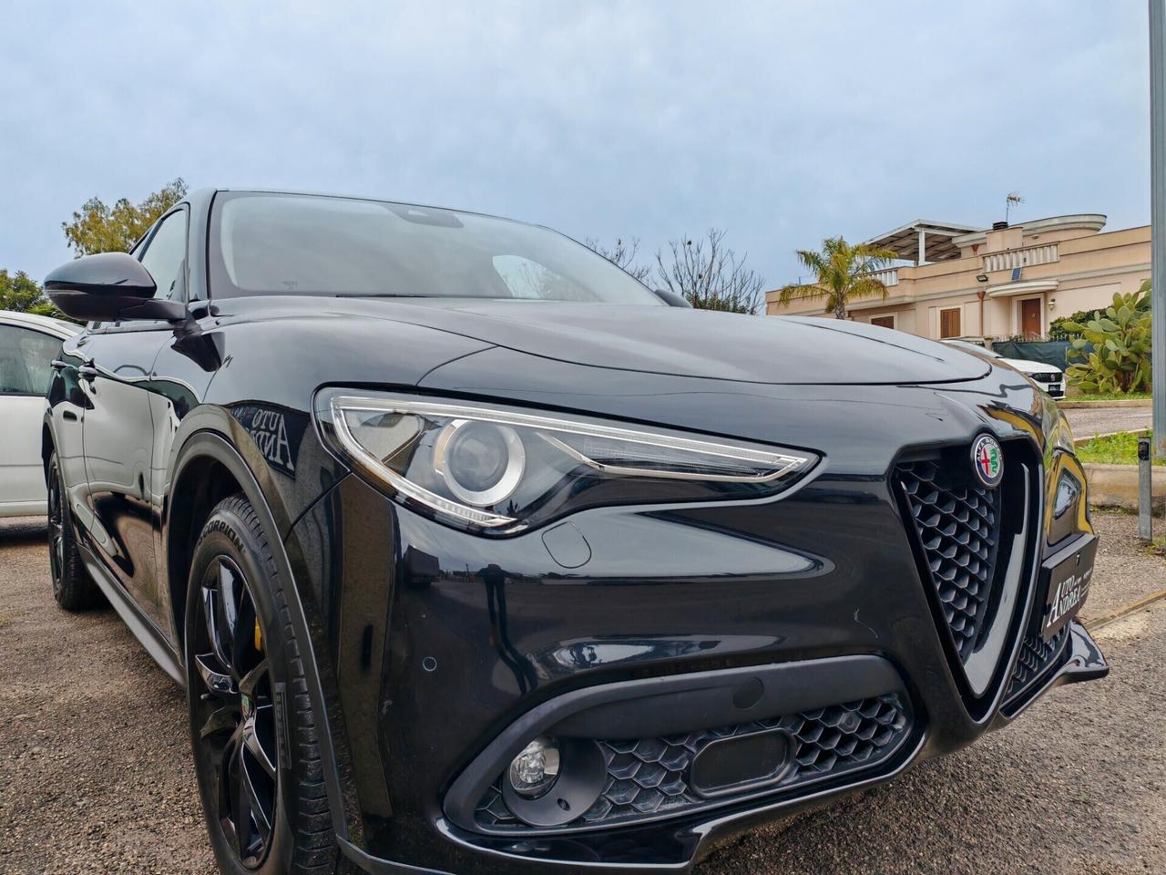 Alfa Romeo Stelvio 2.2 190cv Bleck Edition 2021
