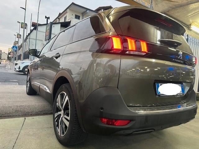 PEUGEOT 5008 AUTOMATICO 7 POSTI 1,6 DIESEL