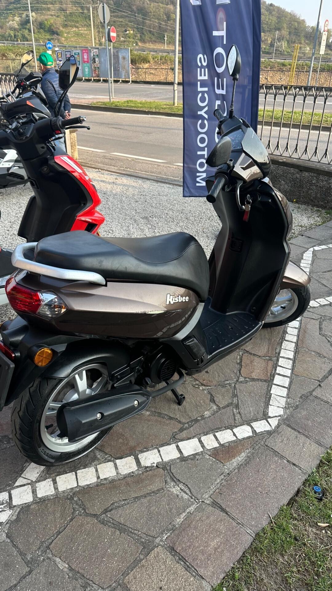 Peugeot Kisbee 50 4 tempi