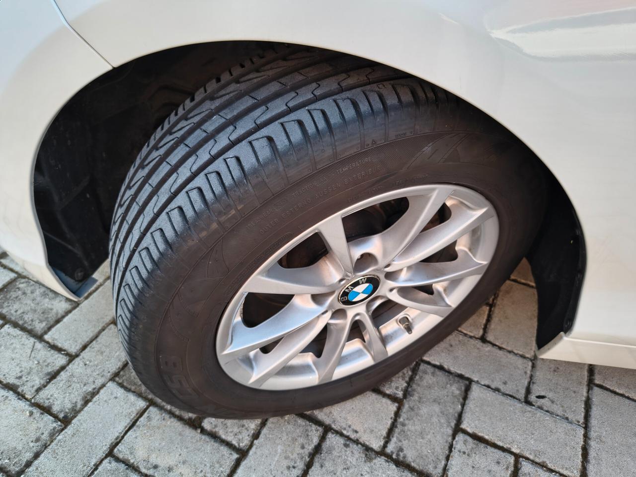Bmw 120 120i 5p. Advantage