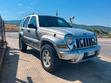 Jeep Cherokee 2.8 CRD