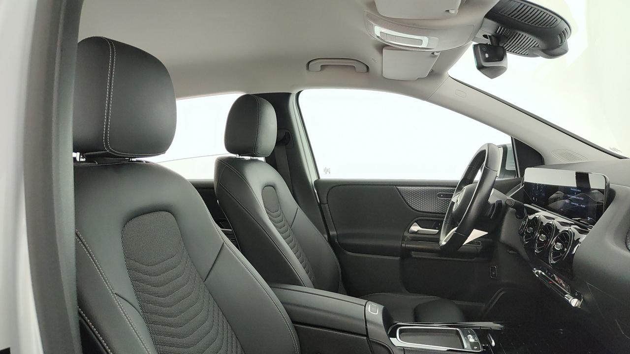 Mercedes-Benz B 180 d Advanced auto