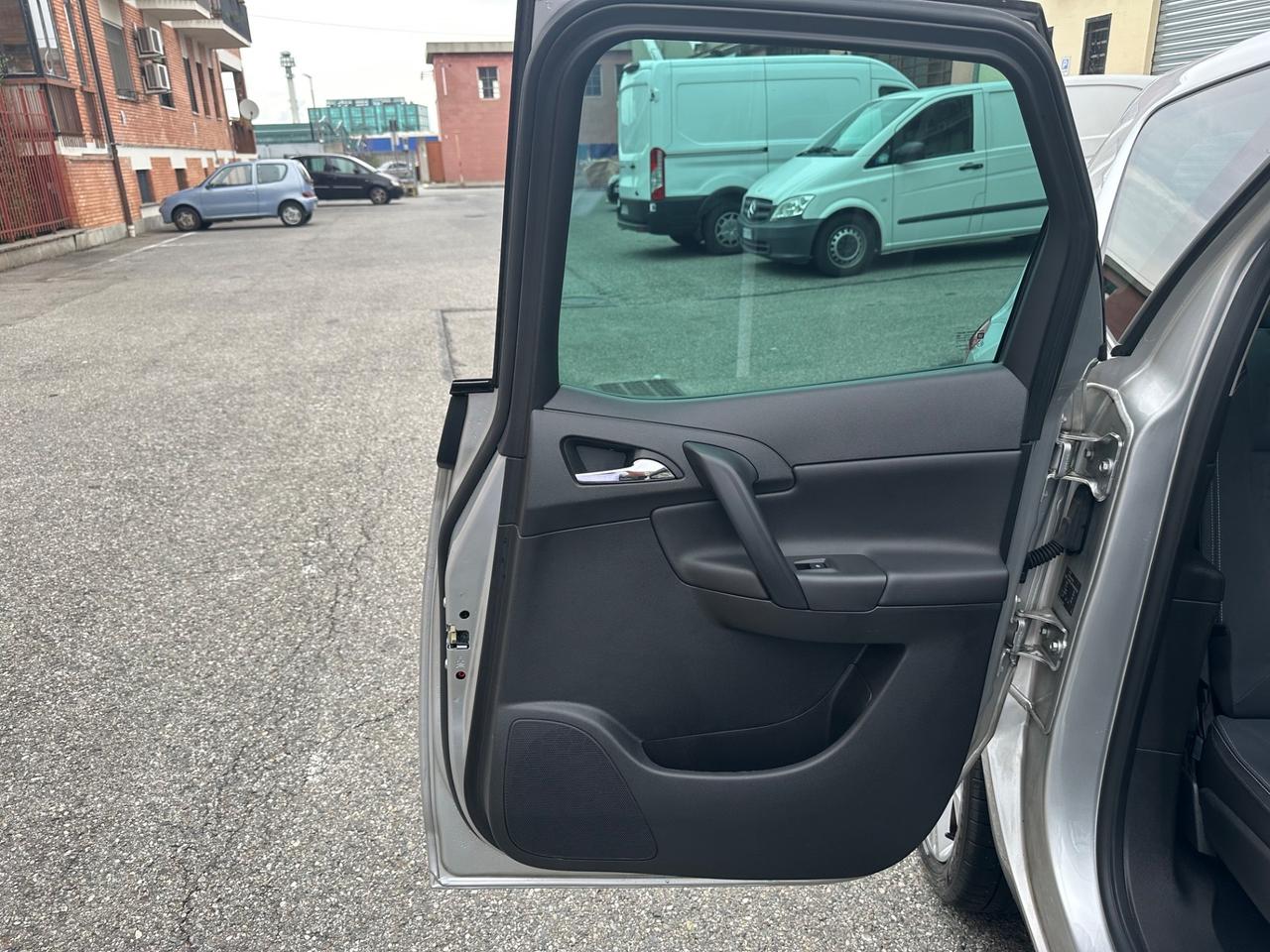 Opel Meriva 1.4 Turbo 120CV GPL della casa euro 6 pochi km