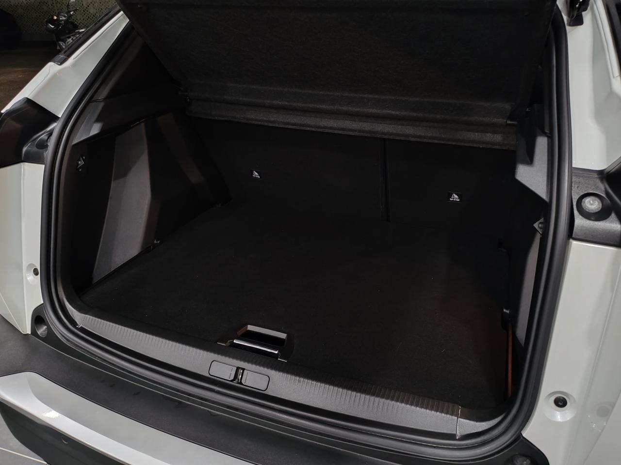 Peugeot 2008 PureTech 130 S&S Allure Pack 2022