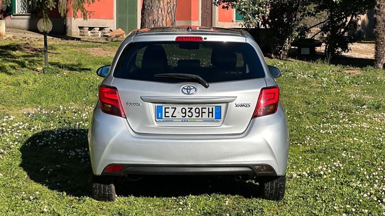 Toyota Yaris 1.3 5 porte Style 2015 Neopetant GPL LEGGI TESTO