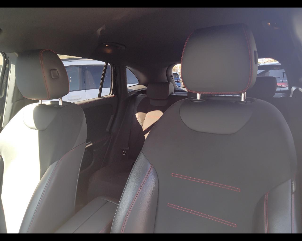 Mercedes-Benz GLA-H247 2020 - GLA 200 d Premium auto