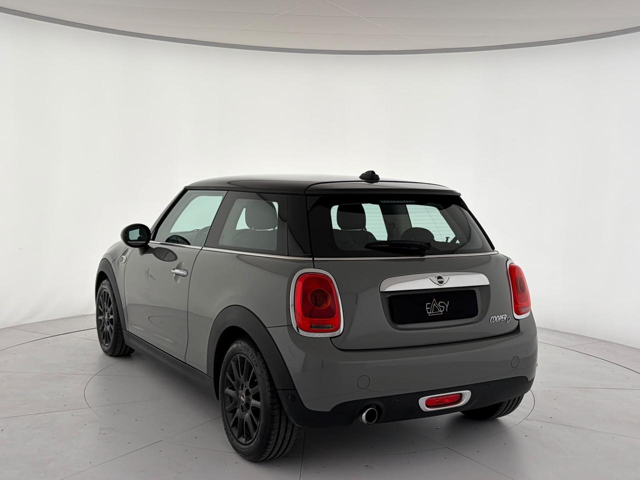 Mini Cooper D 1.5 Business 3p - NEOPATENTATI