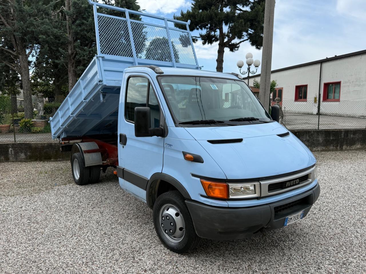 Iveco Daily 35C9 2.8 D PL-RG Cabinato
