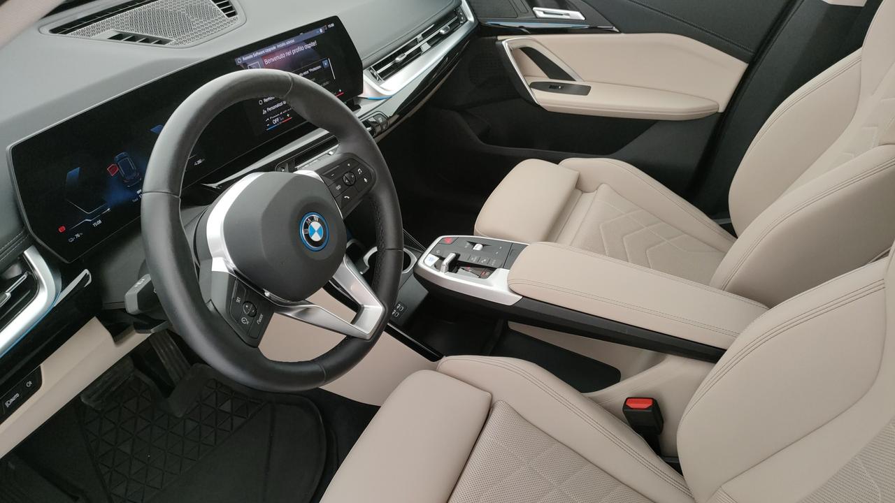 BMW X1 U11 - iX1 xdrive 30 X-Line