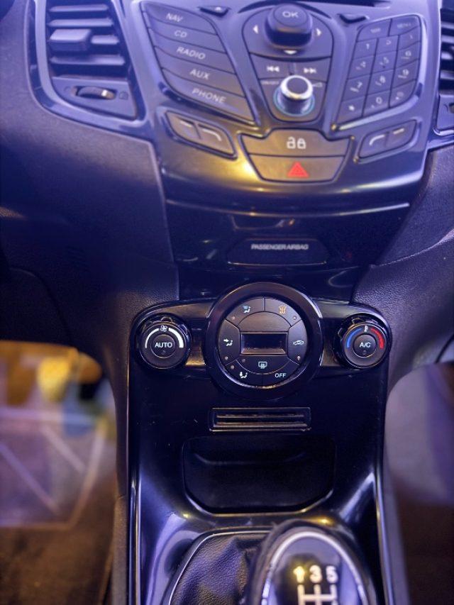 FORD Fiesta 1.0 80CV 5 porte Titanium