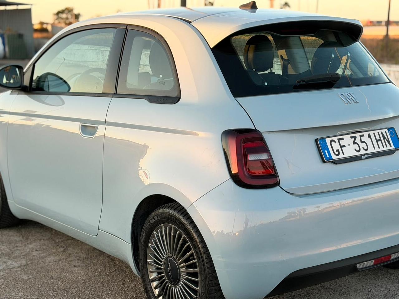 Fiat 500 500e Berlina 42 kWh Icon