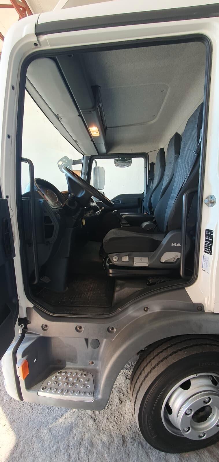 Man 8.180 con cassa in lega