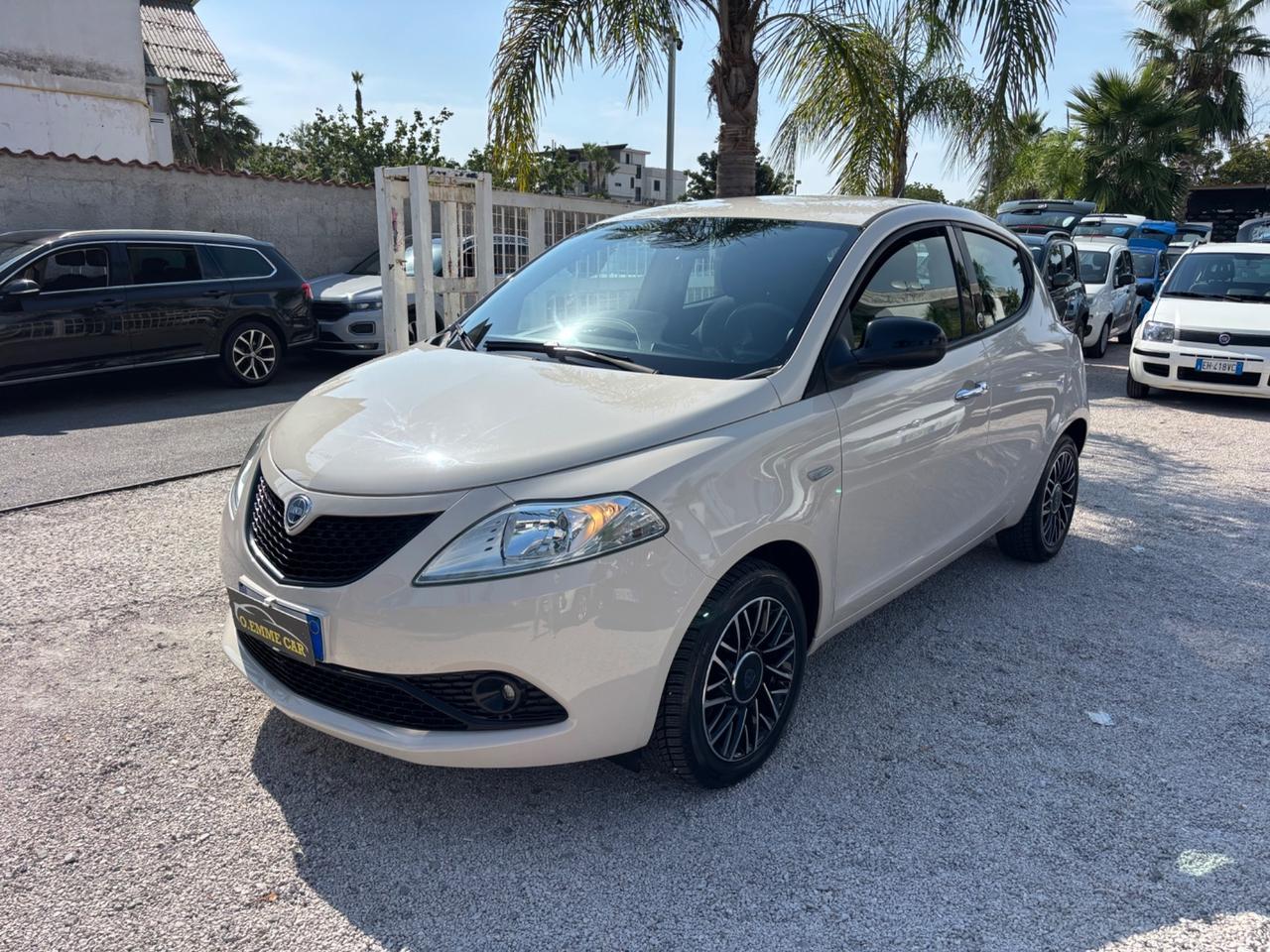 LANCIA YPSILON 1.2 GPL ECOCHIC GOLD 100.000KM
