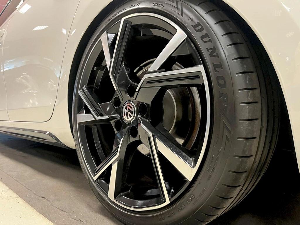 Volkswagen Golf 2.0 TSI 5p. GTI