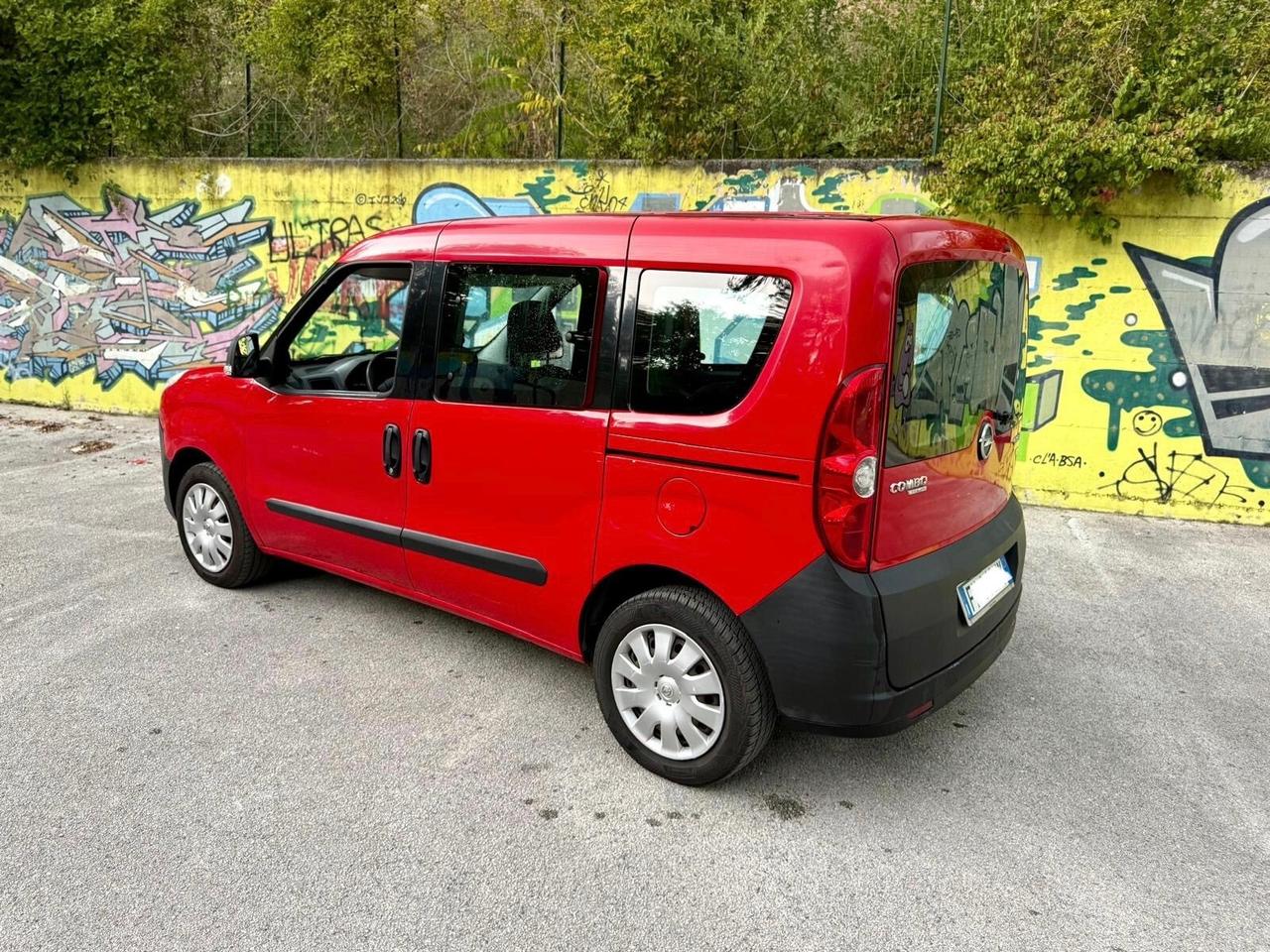 Fiat Doblo 5posti 1.4 T-Jet Natural Power uniproprietà