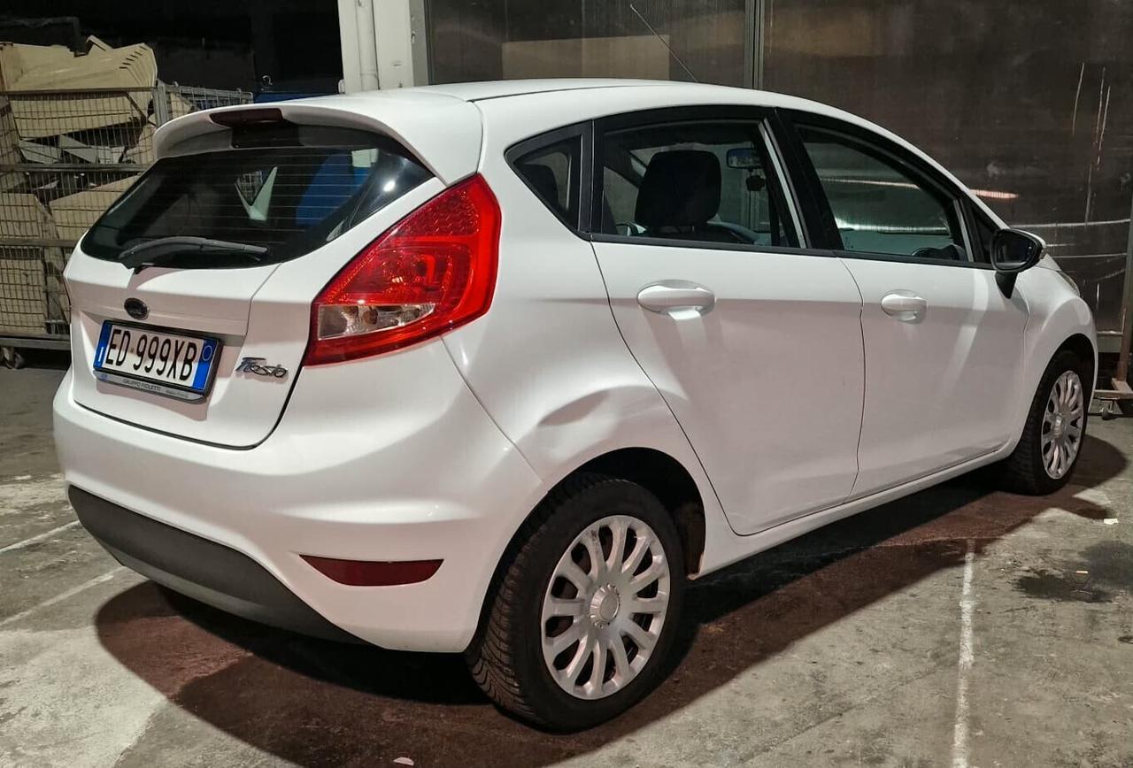 Ford Fiesta 1.4 5 porte Bz.- GPL Titanium