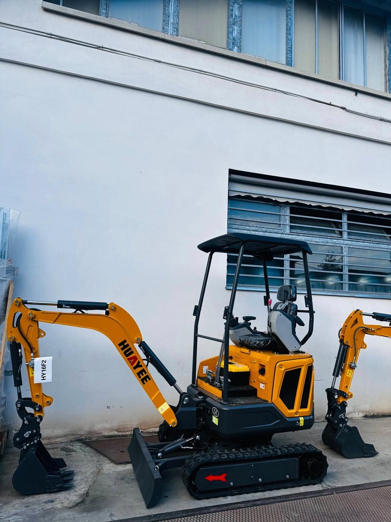 Kubota Mini escavatori 16 e 18 q.li (16 q.li nuovo e 18q.li usato pochissime ore )