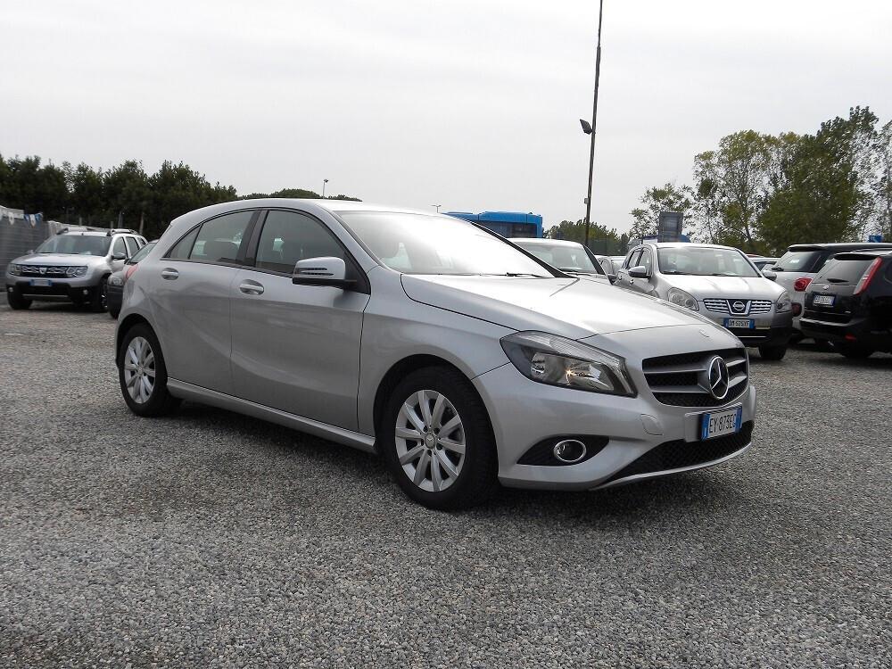 Mercedes-benz A 180 CDI SPORT PELLE NAVI CRUISE CAMERA MULTIFUNZIONE CERCHI