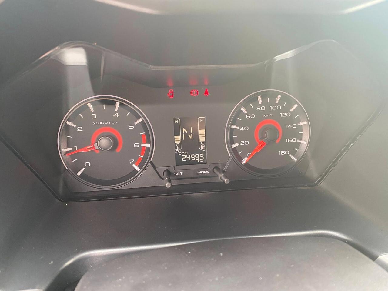 MAHINDRA KUV 100 FULL OPTIONAL 1.2cc