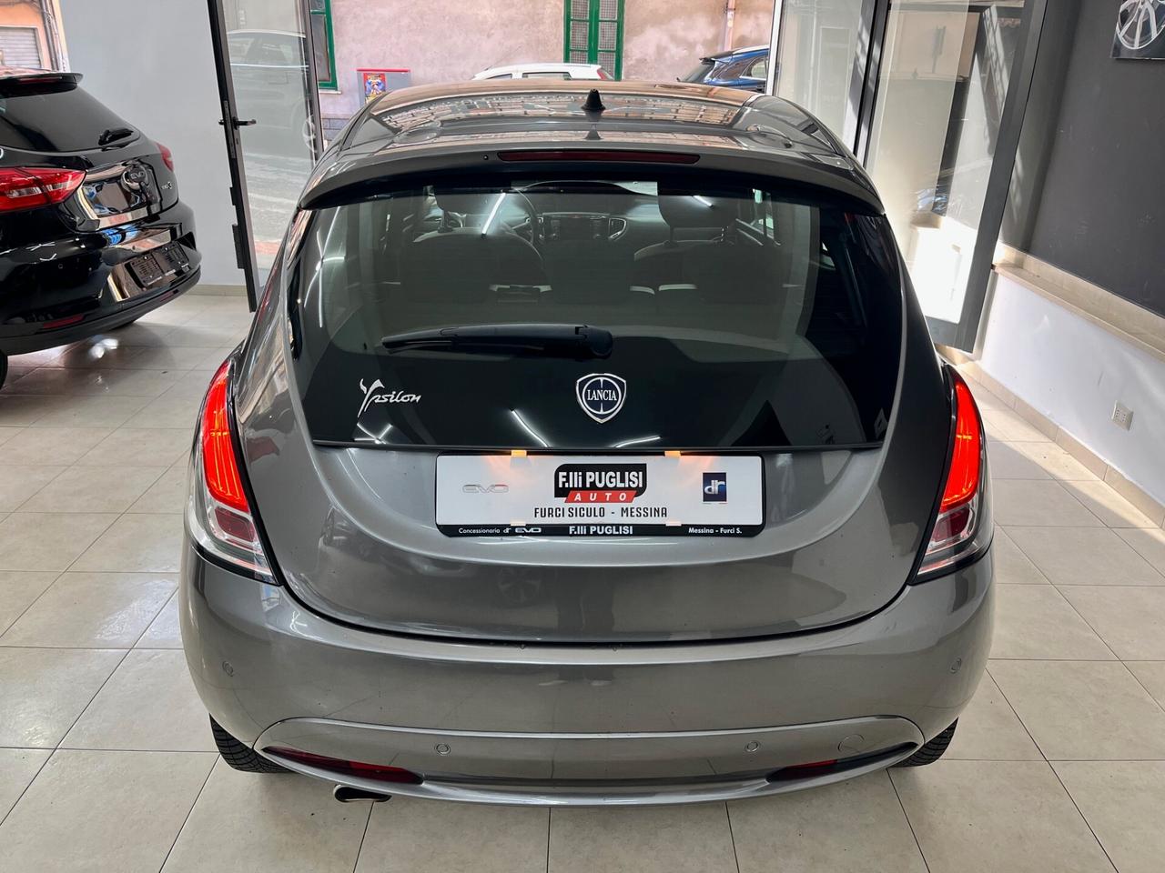 Lancia Ypsilon 1.3 MJT 16V 95 CV 5 porte S&S Gold - 2016