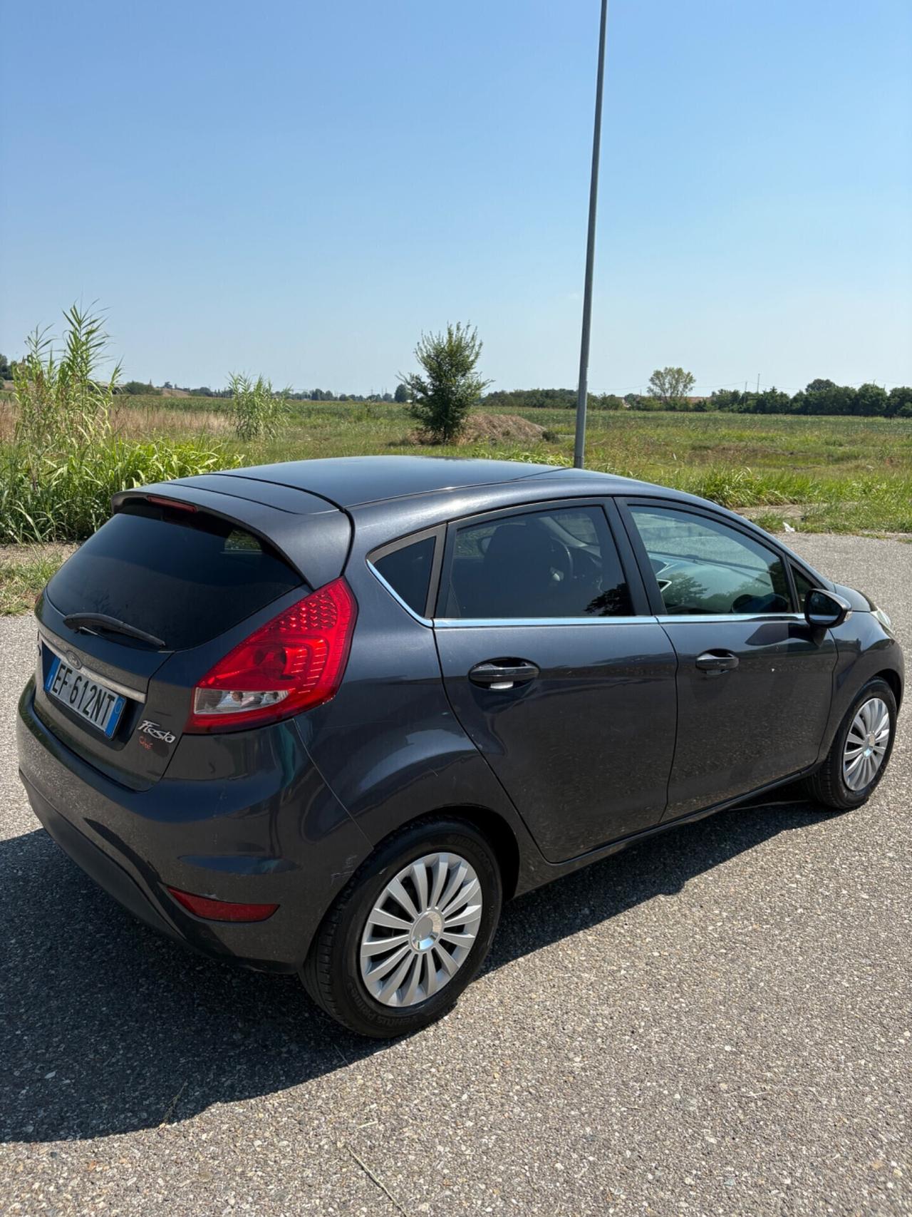 Ford Fiesta 1.4 TDCi 5p. Titanium ok neo patentati