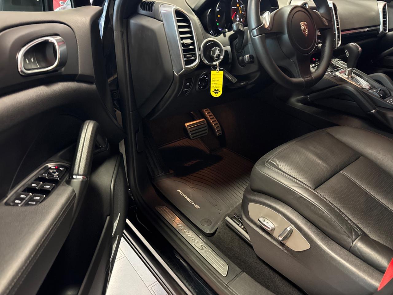 Porsche Cayenne 4.8 S