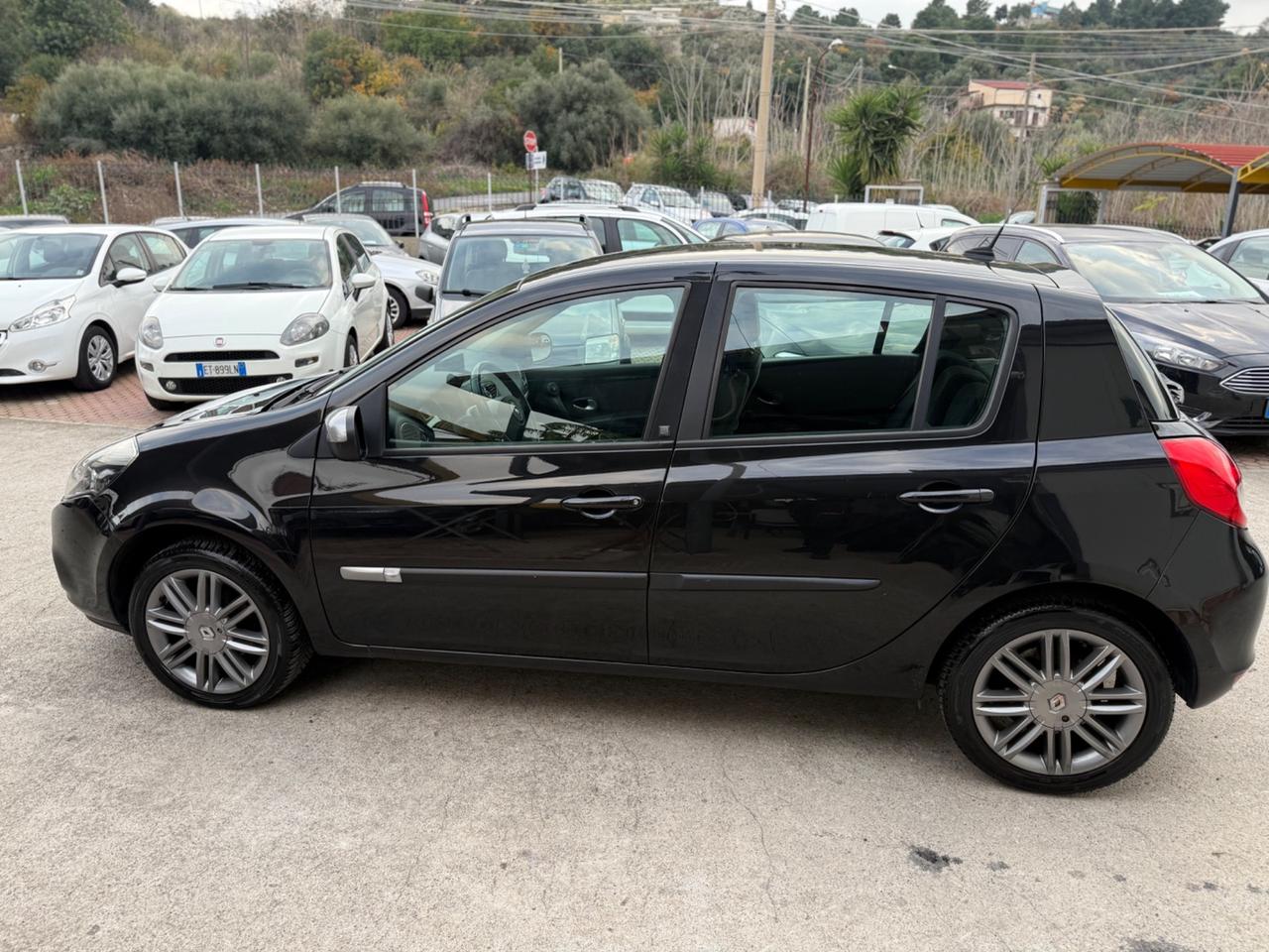 Renault Clio 1.5 dCi 90CV 5 porte Km Certificati