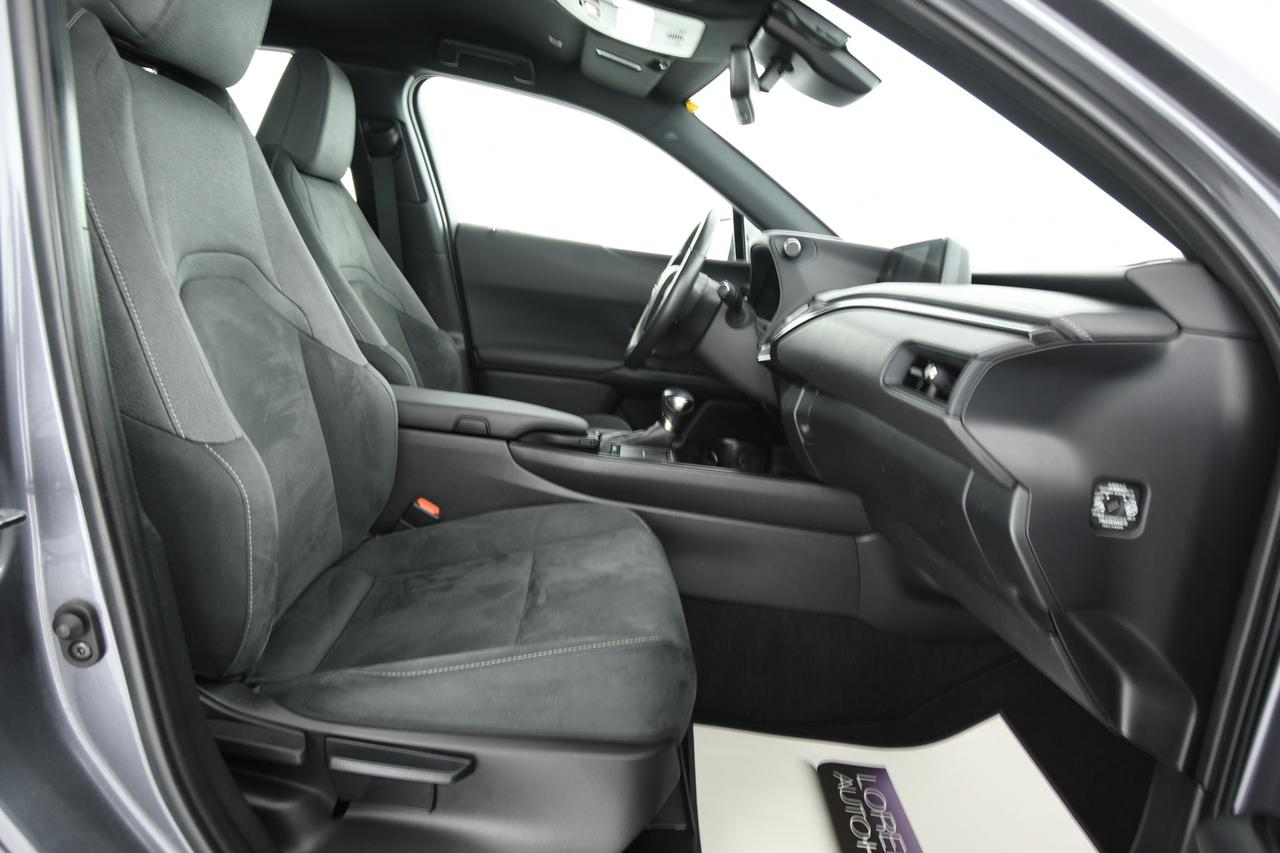 LEXUS UX 250h 2.0 F-Sport 2wd cvt CAMERA+ACC+C17"