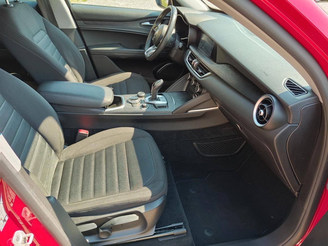 Alfa Romeo Stelvio 2.2 Turbodiesel 160 CV AT8 RWD