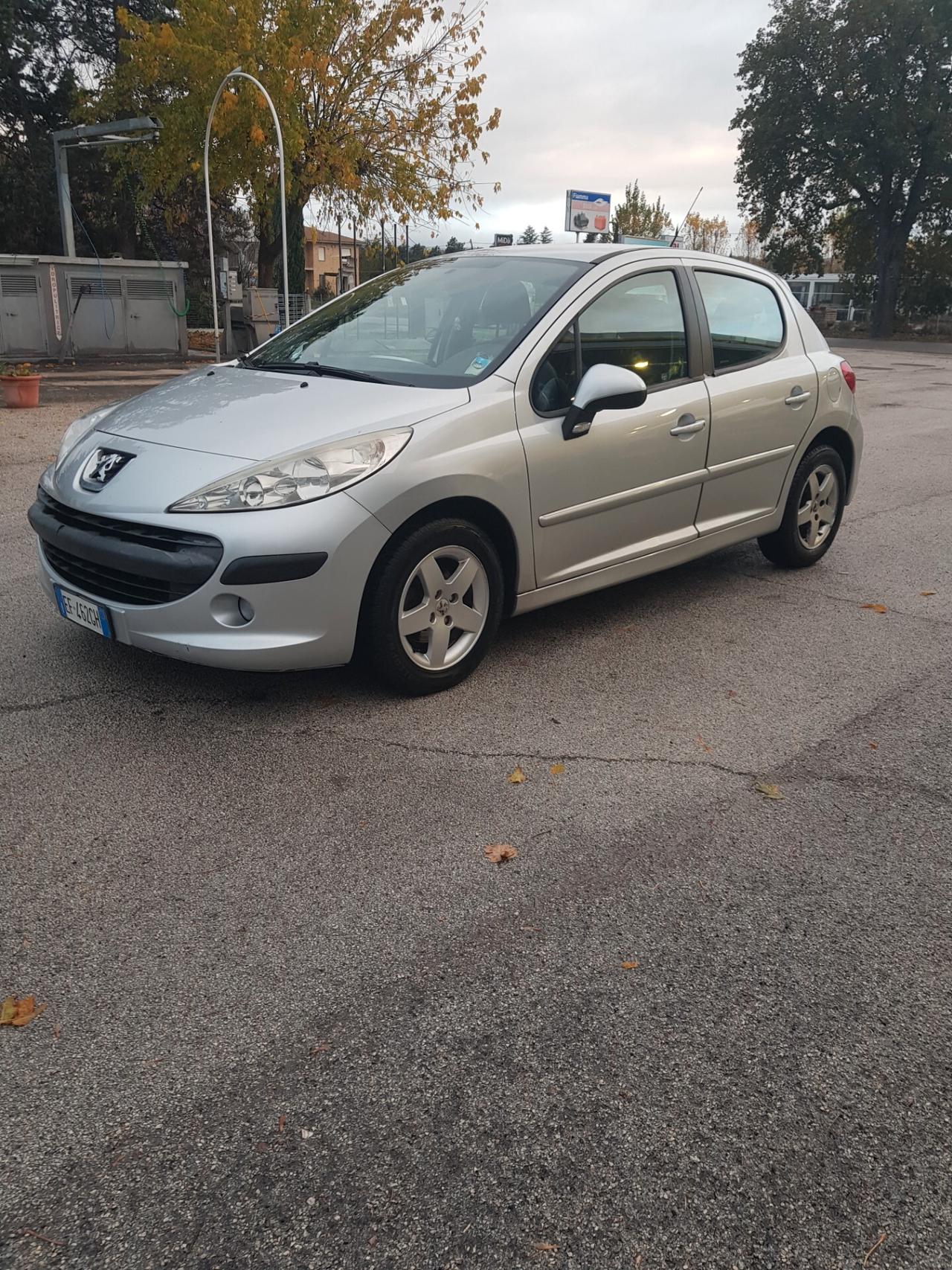 Peugeot 207 1.4 HDi 70CV 5p. Energie Sport