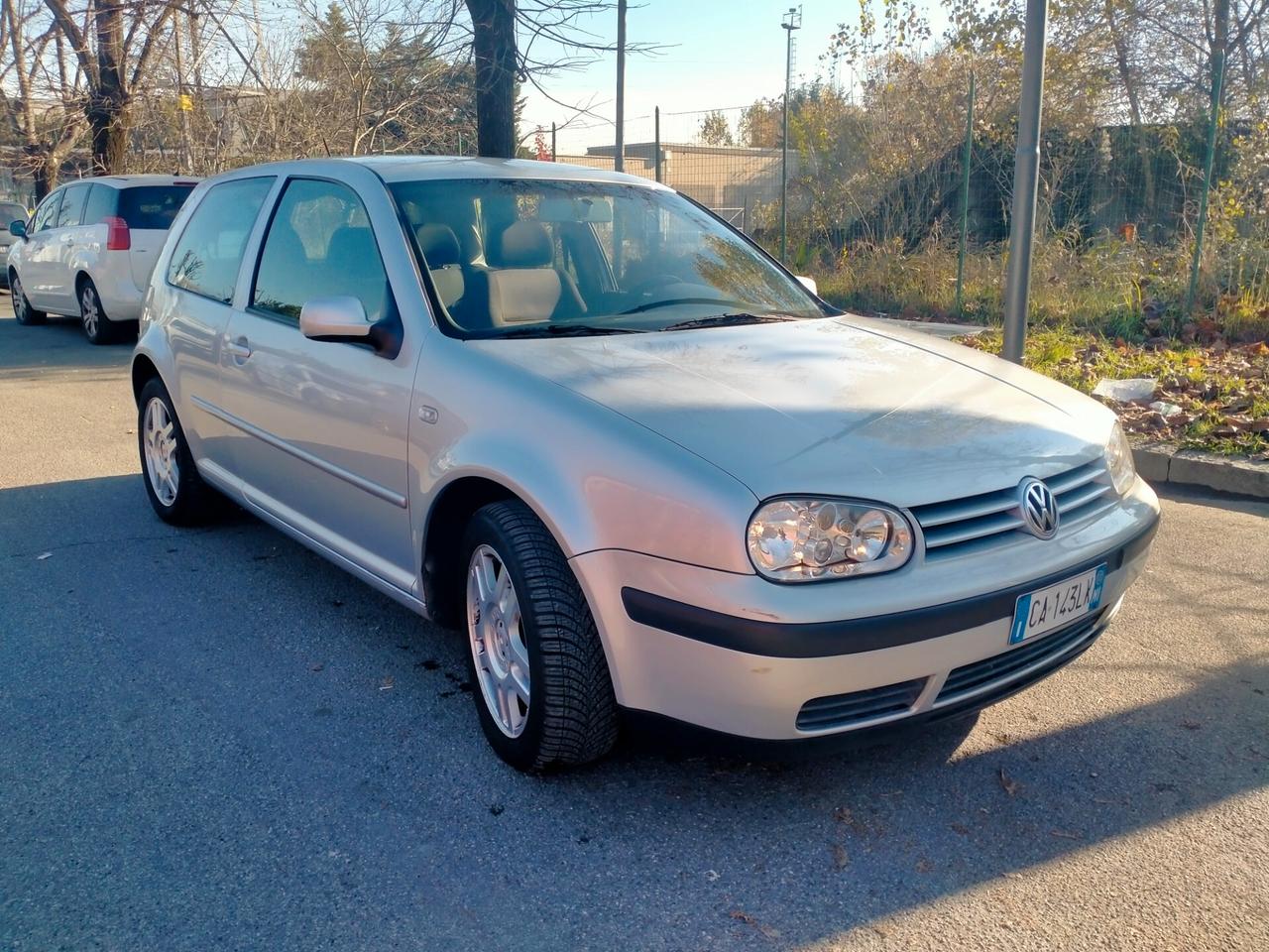 Volkswagen Golf 1.6 16V cat 3 porte Comfortline