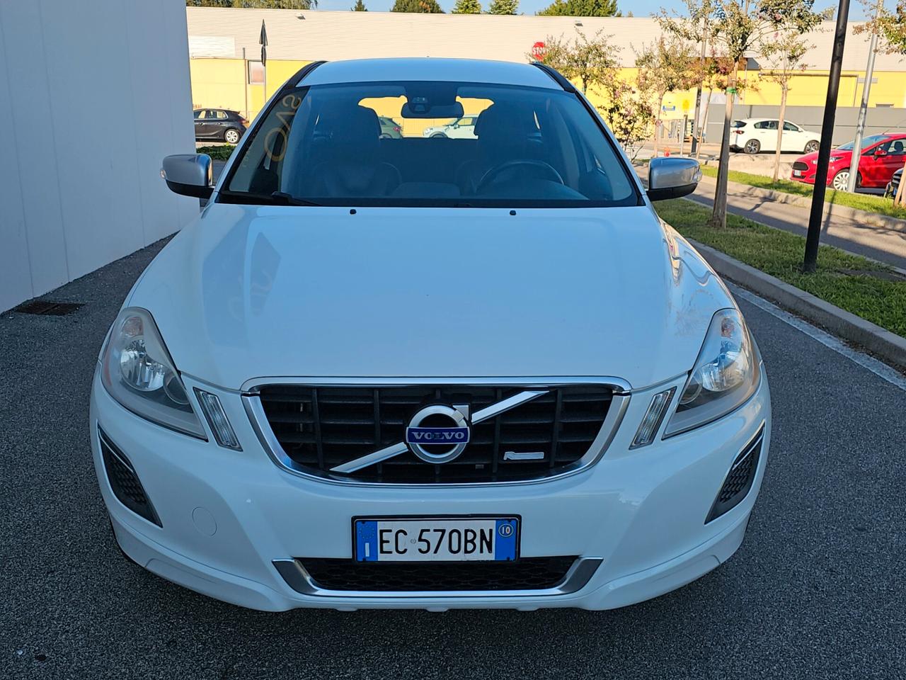 Volvo XC 60 XC60 D5 AWD R-design